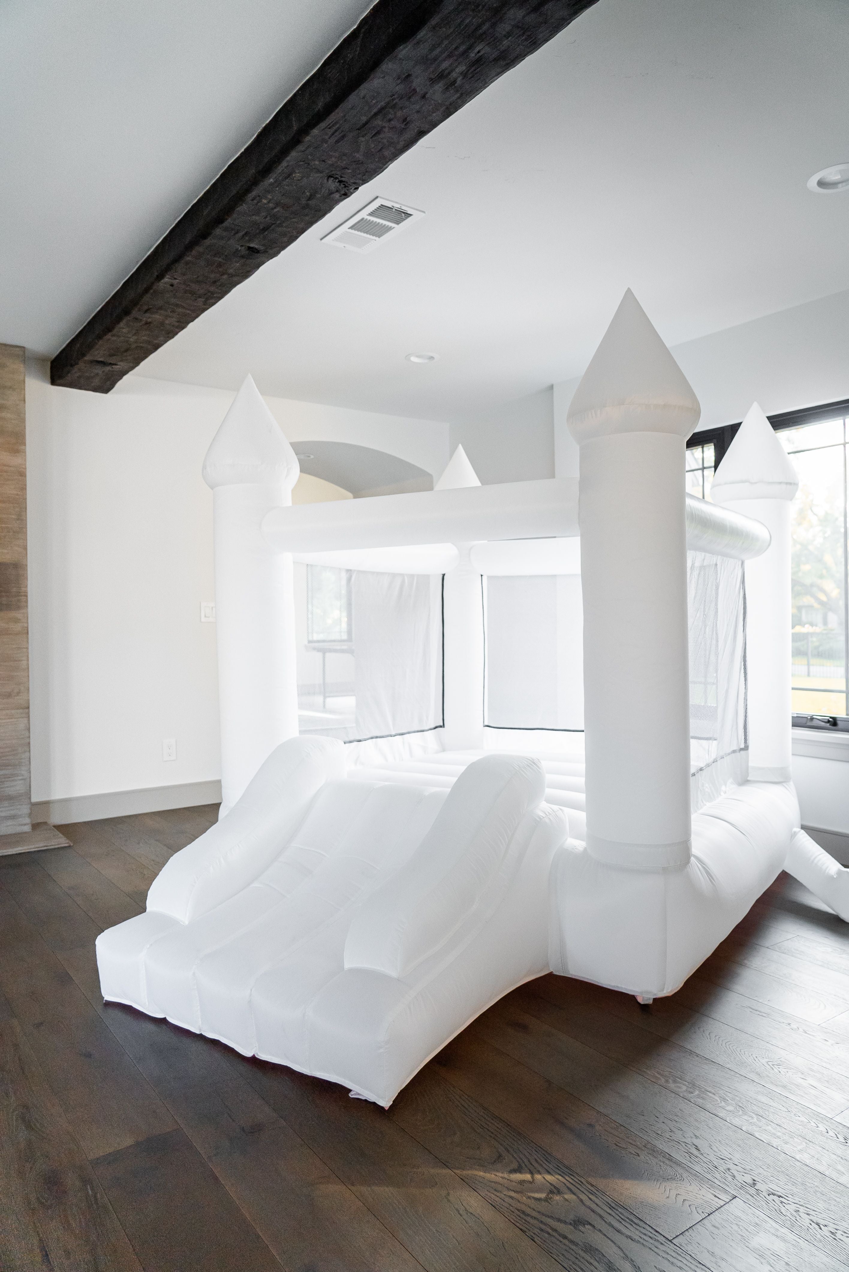 How To Set Up Your Bounce House Indoors