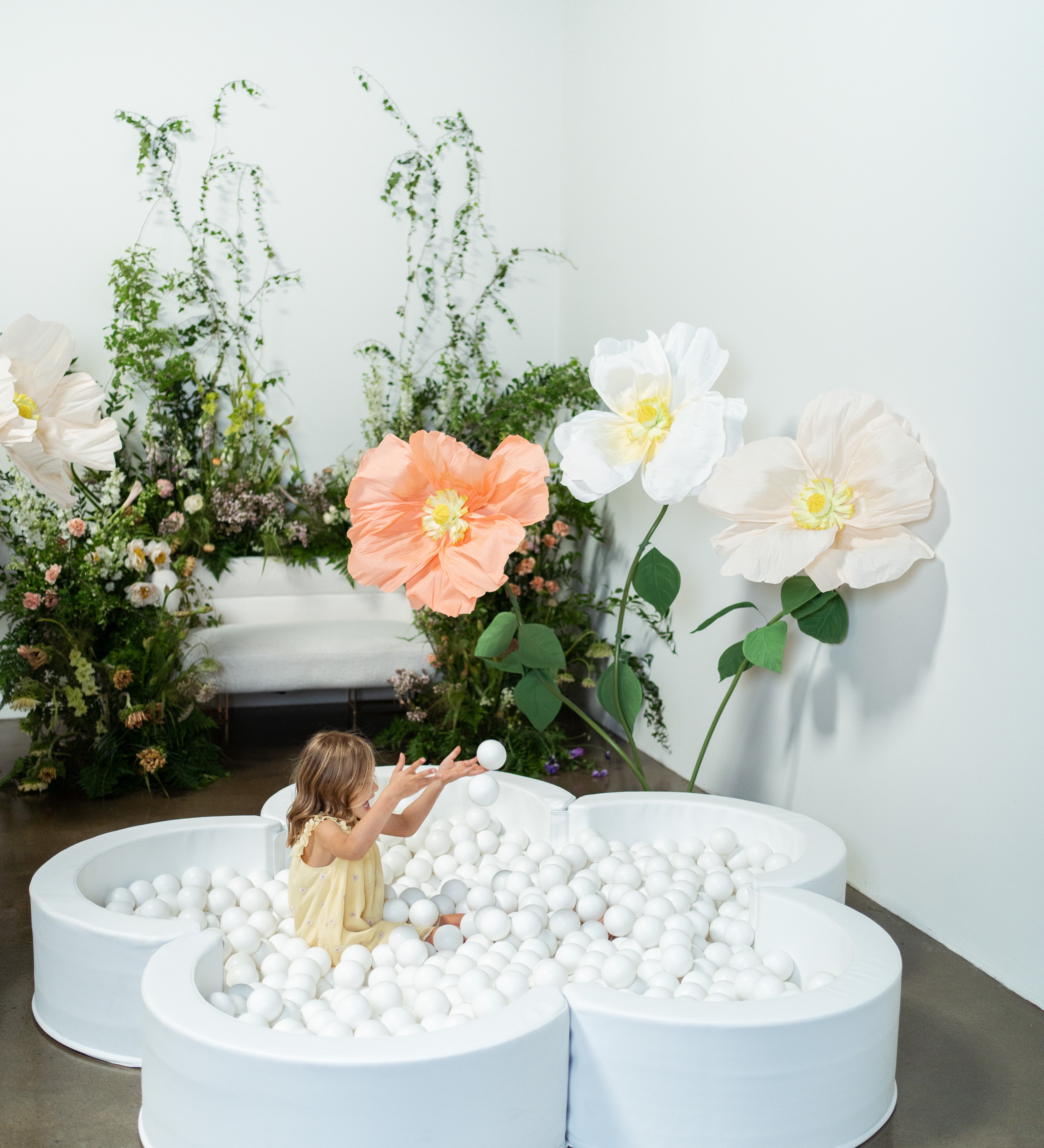 Mini Daisy Ball Pit (PREORDER)
